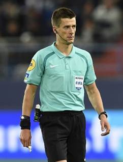 HISTOIRE : L'arbitrage d'hier a aujourd'hui